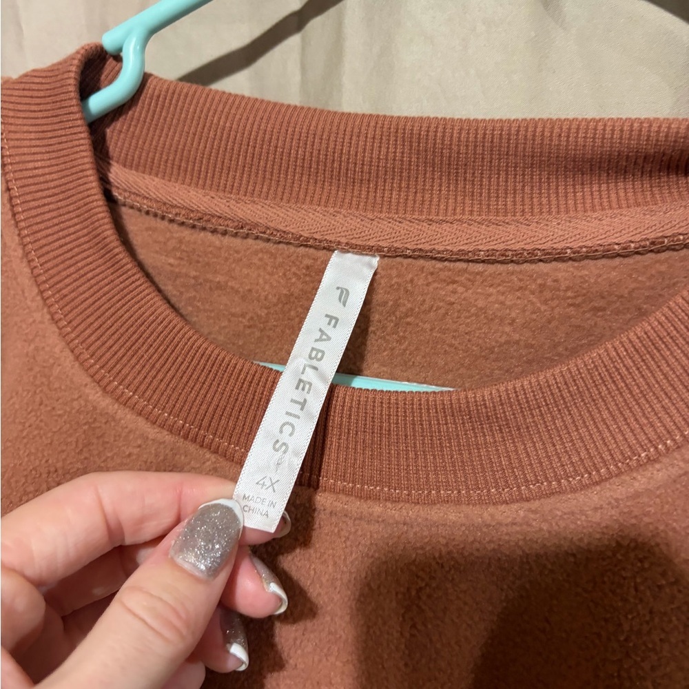 Fabletics crewneck - Picture 2 of 4